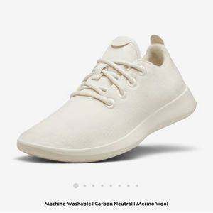 White womens all birds sneakers size 7. Minimal wear